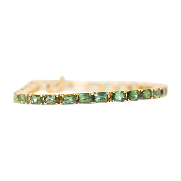 Pre-owned green tourmaline line bracelet