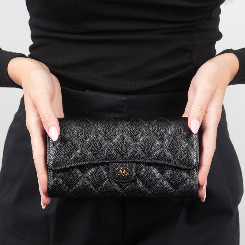 Pre-Owned Chanel Caviar Quilted Classic Flap Long Wallet