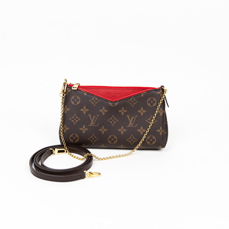 Pre-Owned Louis Vuitton Monogram Pallas Clutch