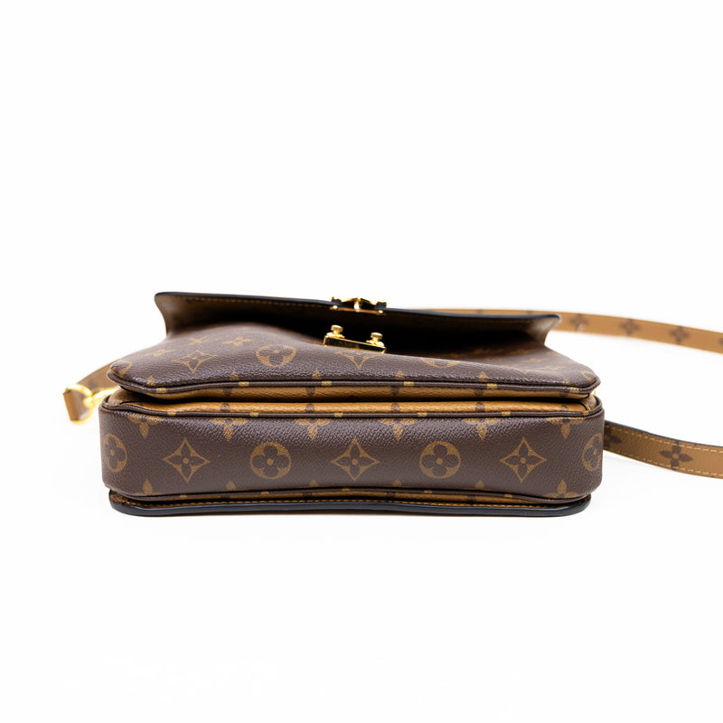 Pre-Owned Louis Vuitton Reverse Monogram Pochette Metis