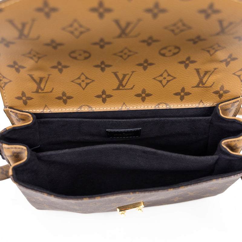 Pre-Owned Louis Vuitton Reverse Monogram Pochette Metis