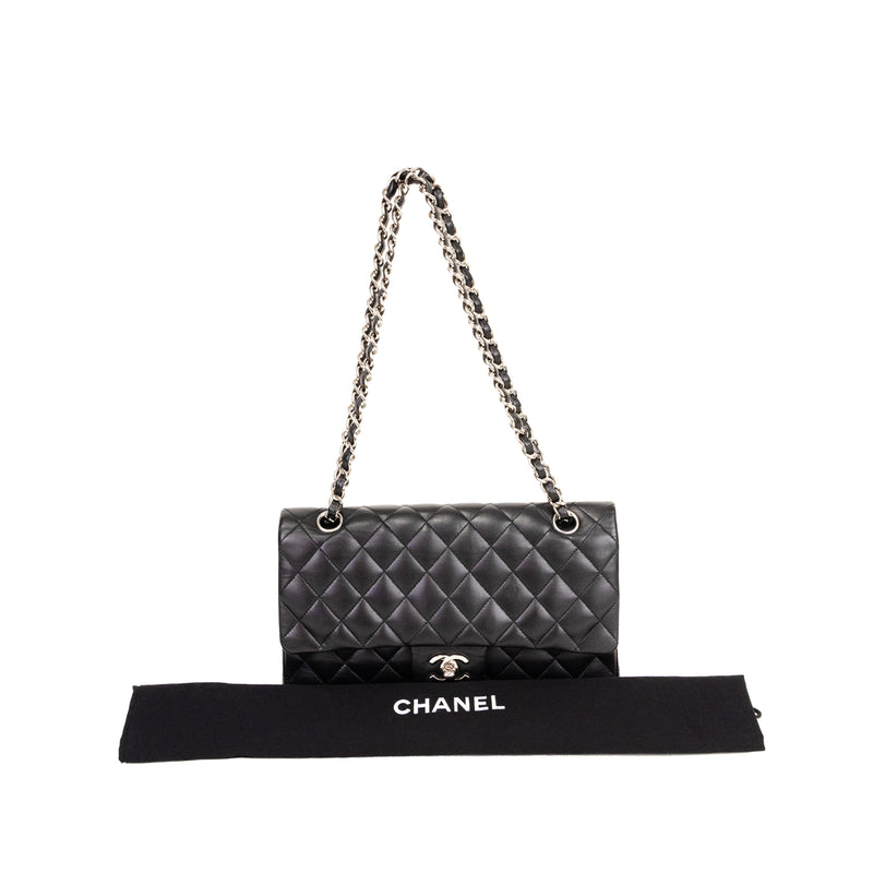 Pre-Owned Chanel Lambskin Medium Classic Double Flap