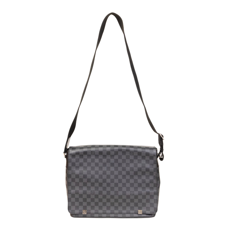 Pre-Owned Louis Vuitton Damier Graphite District GM Messenger