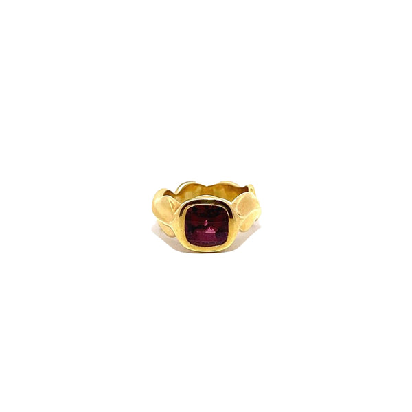 Pre-Owned Elizabeth Rand Garnet Ring