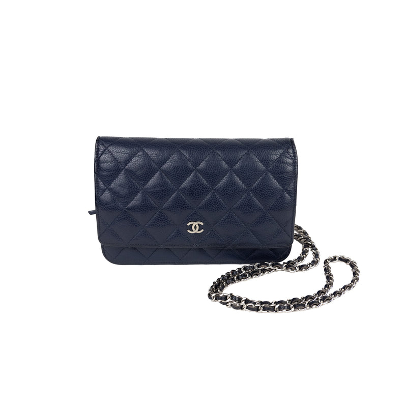 Pre-Owned Chanel Caviar Quilted Wallet on Chain