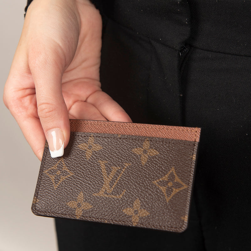 Pre-Owned Louis Vuitton Monogram Card Holder