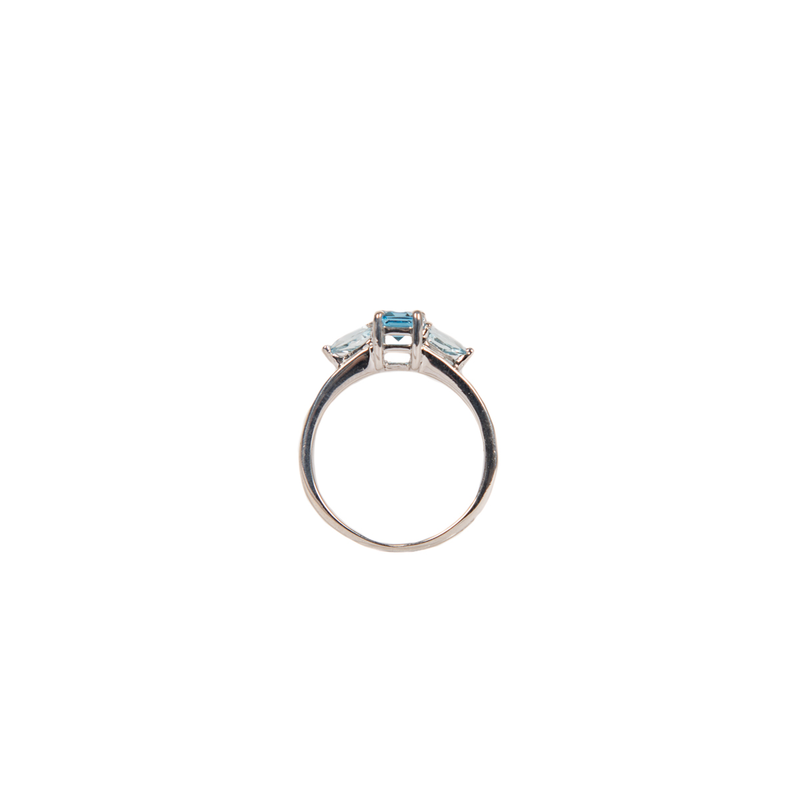 Pre-Owned Blue Topaz Ring