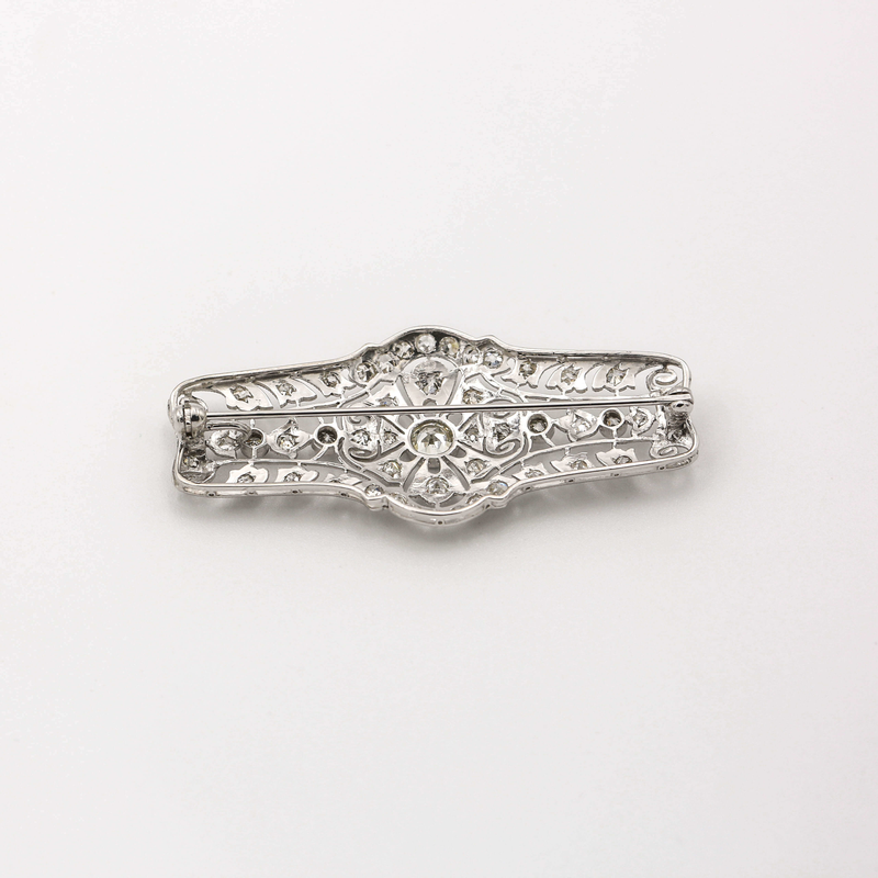 Pre-Owned Diamond Brooch