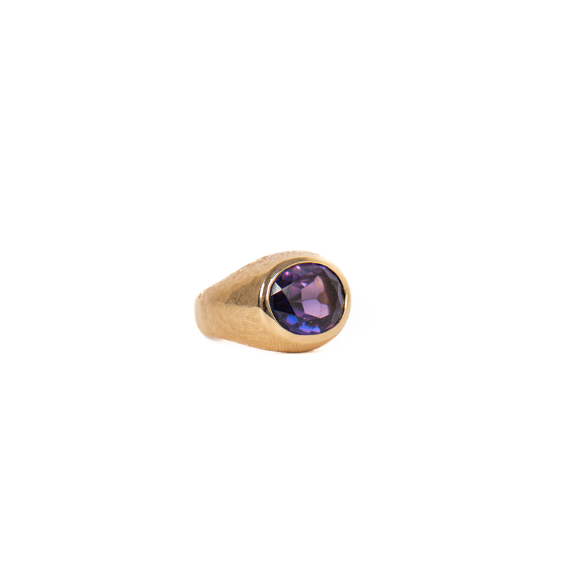 Pre-Owned Oval Amethyst Ring